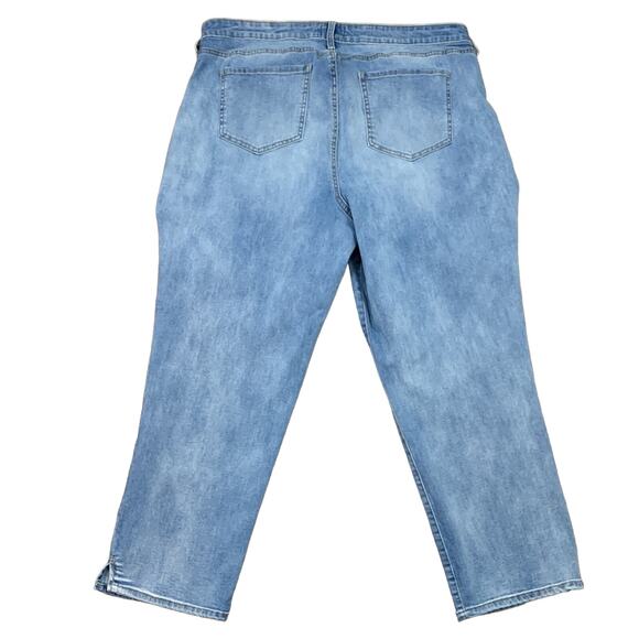 Curves 360 by NYDJ Cropped Straight Leg Jeans - Picture 7 of 7
